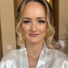 Kto ma ochotę na kino? Już 26 września w kinach w Niemczech pokażemy film  Teściowie ! „Teściowie” to film przedstawiający wesele, na którym spotykają  się dwie rodziny o zupełnie odmiennym statusie. Fabuła