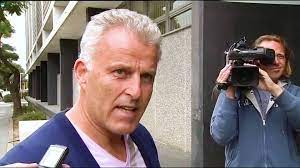 Mr de vries is famed for his work on exposing mobsters and drug lords, and has helped police. 9wr55jjc4ad1qm