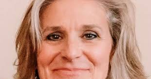 Working Well: Francesca Elisabetta Owens Of Travel From The Inside Out On  How Companies Are Creating Cultures That Support & Sustain Mental,  Emotional, Social, Physical & Financial Wellness