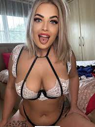 Ahegao time with mommy🙈😛 