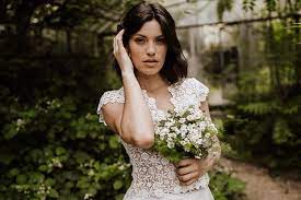 Umso größer die überraschung, als lila dies plötzlich auf den kopf stellt: Kurze Brautkleider Nicht Nur Furs Standesamt Von Claudia Heller