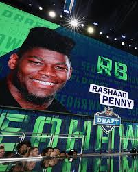 Seattle Seahawks 添加了1 张新照片。