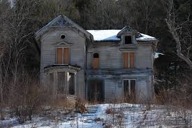 Abandoned House On A Long Stretch Of Highway In Ct Photographed By My Dad 2048x1370 R Abandonedporn Abandoned Houses Old Abandoned Buildings Abandoned