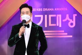 바쁜 아내를 위해 요리도 배운 나름 요.잘.알(?) ìž¥ìœ¤ì • ë„ê²½ì™„ ì•„ë‚˜ìš´ì„œ ìµœê·¼ Kbsì— ì‚¬ì§ì„œ ì œì¶œ í–¥í›„ ê±°ì·¨ì— ê´€ì‹¬