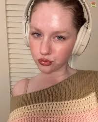 Hi! I'm Ava and im from St. Pete and am committed to USF Tampa starting in  the summer and moving in campus in the fall. Im majoring in Architecture. I  enjoy listening