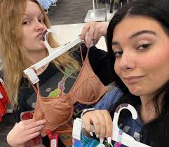 𝕓𝕖𝕝𝕝𝕒⚡️ (@bellalkiani) • Instagram photos and videos