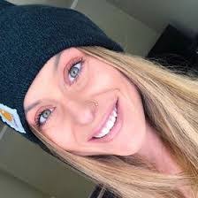 Greta Coleman's Instagram, Twitter & Facebook