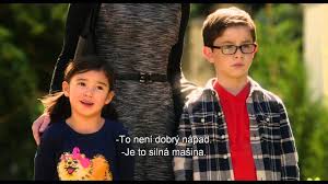 Jednoho laskavého, plného emocí a empatie (john lithgow) a druhého. Ocko Je Doma Daddy S Home Oficialny Trailer Youtube