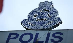 Regmi, yang dipetik stesen berita tempatan, khabarhub, berkata remaja itu menyerah diri dengan menyerahkan satu. Anggota Polis Wanita Cedera Di Kaki Terkena Tembakan Tidak Disengajakan Mykmu Net