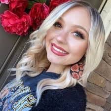 Rose Goodman♡ (@RoseGoodman13)