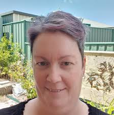 Melissa Kendall's Instagram, Twitter & Facebook