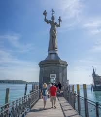 176 sehenswürdigkeiten können in der region konstanz erkundet werden. Bodensee Urlaub Tipps Fur Konstanz Meersburg Die Insel Mainau Co