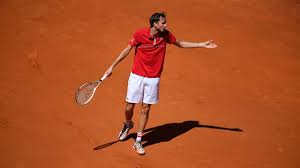 Prime minister dmitry medvedev worries the government will have to cut social programs as budget woes continue in russia. Atp Rom Daniil Medvedev Wettert Nach Niederlage Gegen Aslan Karatsev Erneut Gegen Sandbelag Eurosport
