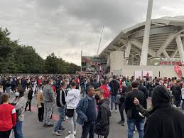 Psg needed penalties to beat montpellier on wednesday, though monaco got the job done in the allotted 90 minutes, with cesc fabregas delivering a star turn. U5rjilqkl8iqcm