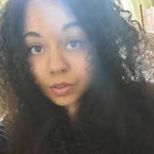 Alanna Carroll's Instagram, Twitter & Facebook