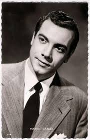 remembering at this festive time of year our departed friend and huge Mario  fan Dennis Ward ...God bless you for your lifelong devotion to Mario Lanza  ♥️🌲😎🤗🌟🎶🎥🙏