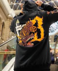 Buzo Canguro Community 🐲 Disponible Talle S al XXL Frisado. Envíos a  domicilio 🛵 y a todo el Pais! 📍Santa Fe 27 . . . . . . #soulrebelpna  #soulrebelpná #hope #summervibes #