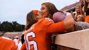 Thought jaguars qb trevor lawrence had a really good day today. Jaguars Fans Say I Do To Trevor Lawrence S Wedding Registry