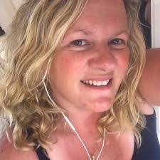 Maureen Hilliard's Instagram, Twitter & Facebook