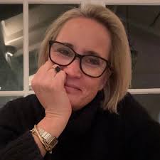 People Are Everything. S1: Episode 6