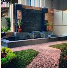 51 Worthy Indoor Fish Pond Ideas To Add Some Nature Impression Into Your Home Di 2020 Rumah Dan Kebun Desain Lanskap Kolam Ikan