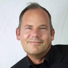 Sängerin May Swan neu bei MODELFORCE Artists!