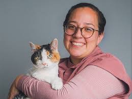 Sara Crespo's Instagram, Twitter & Facebook