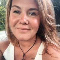 Amanda Mclane's Instagram, Twitter & Facebook