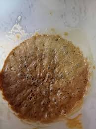 Mengikut cara pemilik resepi, yis kering dilarutkan terlebih dahulu dalam air suam untuk pastikan. Resipi Apam Kampung Gula Merah Tak Banyak Bahan Tapi Sedap Mudah Guna Sukatan Cawan Je Keluarga