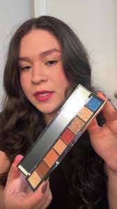 La mejor paleta de ojos🤩 @SARELLY USA #annasarelly #sarellycreativolab  #makeup #maquillaje