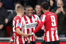 Ik snap wel dat ze bij. Late Rally By Psv Keeps Up Pressure On Ajax At Top Of Eredivisie Dutchnews Nl