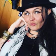 Mona Cota's Instagram, Twitter & Facebook