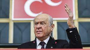 Merhumun cenazesi yarın pazar günü osmaniye asri mezarlıktaki bahçeli aile kabristanlığında sonsuzluğa uğurlanacaktır. Mhp Genel Baskani Bahceli Ibreti Alem Icin 104 Emekli Amiralin Rutbeleri Sokulmeli