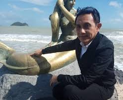 Terdapat banyak cara untuk mencapai matlamat anda. Patung The Golden Mermaid Dan Mitos Jika Wisatawan Menyentuhnya Travel Tempo Co