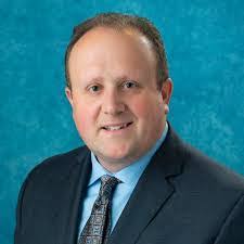 Douglas Holtzclaw's Instagram, Twitter & Facebook