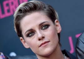 The film will open in japan on april 4. Kristen Stewart Celebrates Young Stars Redefining Sexuality