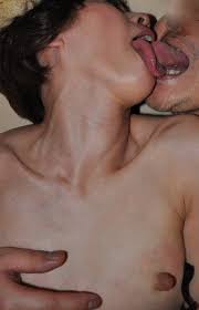 オバサンがオジサンなどとキスしてる接吻熟女のエロ画像 - 性癖エロ画像 センギリ