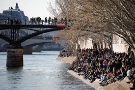 De cañito descontó para el lazio. Paris Police Clear Seine Riverside Over Lack Of Social Distancing Amid Covid 19 Al Arabiya English