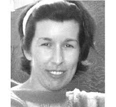 Carolyn Loftis's Instagram, Twitter & Facebook