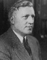 Russell Wilder's Instagram, Twitter & Facebook