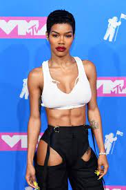 Find the perfect teyana taylor stock photos and editorial news pictures from getty images. Teyana Taylor Vmas 2018 Teyana Taylor Hubsche Frau Frau