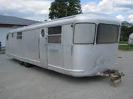 Paul getty, who had acquired its predecessor, spartan aircraft, 10 years earlier. 1951 Spartan 33 Royal Mansion A4587 Sold J P Vintage Campers