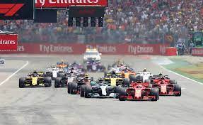 Após sebastian vettel assumir a liderança, o alemão acabou perdendo o controle, bateu o carro e abandonou a corrida, fazendo com que hamilton pudesse vencer mais uma vez e tomar a liderança da fórmula 1 em 2018. Que Loucura Vettel Erra Hamilton Vence Apos Largar Em 14Âº E Reassume Lideranca Formula 1 Ge