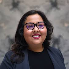 Monique Davila's Instagram, Twitter & Facebook