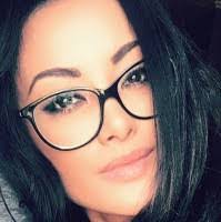 Vicky Higgins's Instagram, Twitter & Facebook