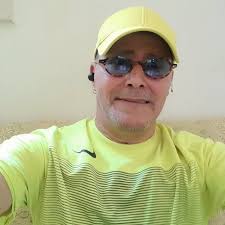 Hello dear I'm from the UK 🇬🇧 im not married (widowed)