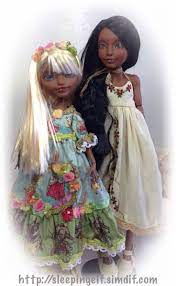 Lara Repainted Dc Superhero Girls Bumblebee And Fleur Justine Dancer Eah Superhero Dolls Girl Superhero Monster High Clothes