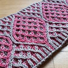 It's a quick video tutorial on how to knit brioche stitch in the round using russian technique. Knitting And So On Diamond Lattice Cowl