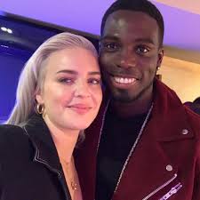 The Teen Awards were AMAZING and it was a pleasure presenting an award to  Stormzy 🙌🏼