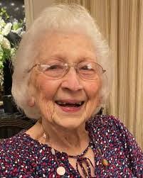 Dorothy Kohl's Instagram, Twitter & Facebook